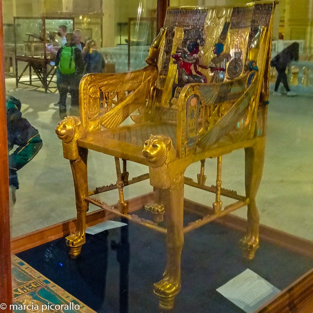 museu egípcio trono de Tutancâmon 