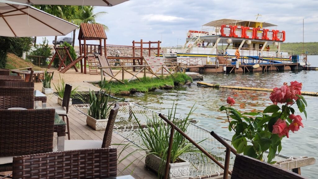 passeio barco cânion Xingó